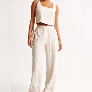Abercrombie floral embroidery linen blend pants!